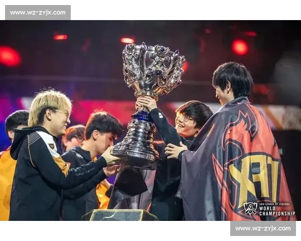 XX战队夺冠，LPL总决赛精彩瞬间集锦，全程高能！