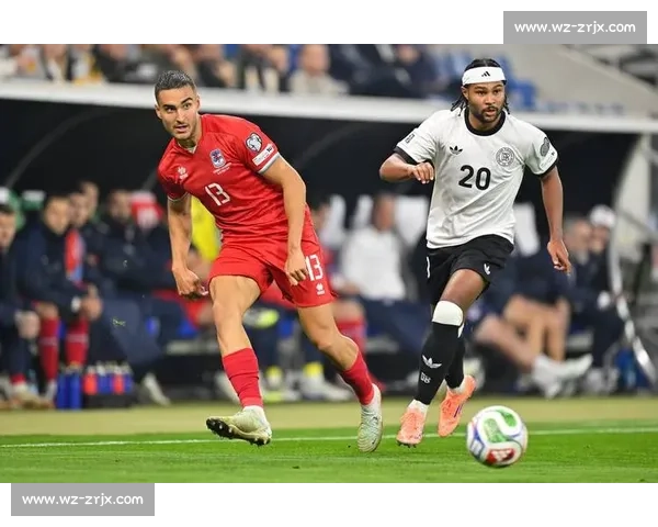 足球情缘！世界杯北美区预选赛，父子兵能否再续辉煌