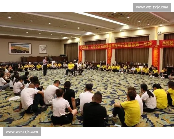 战队基地探秘，选手们在“魔鬼训练营”里如何成长